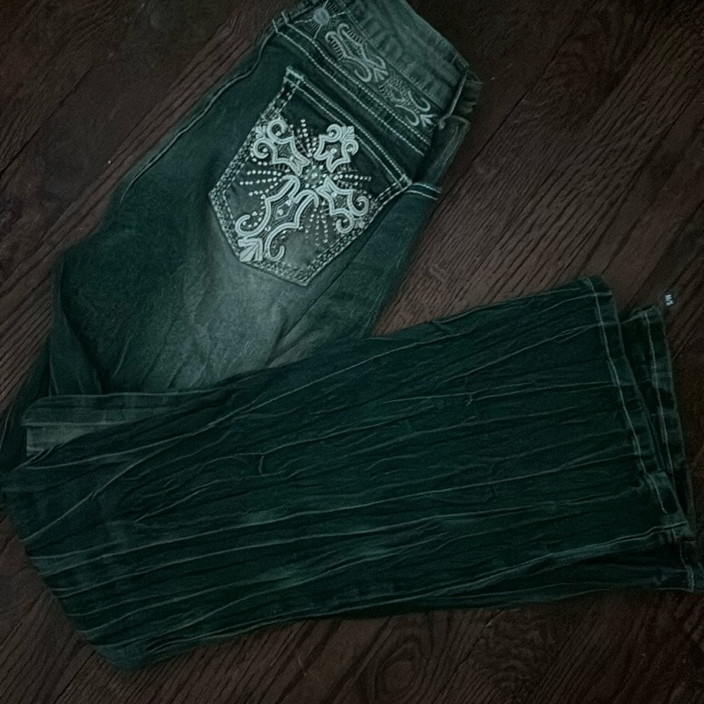 Size small, cute y2k rhinestone jeans.